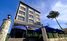 Elada Luxury Otel